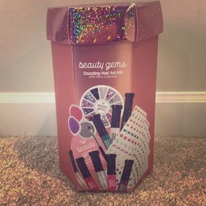 Nail art kit. Brand new, never used!!